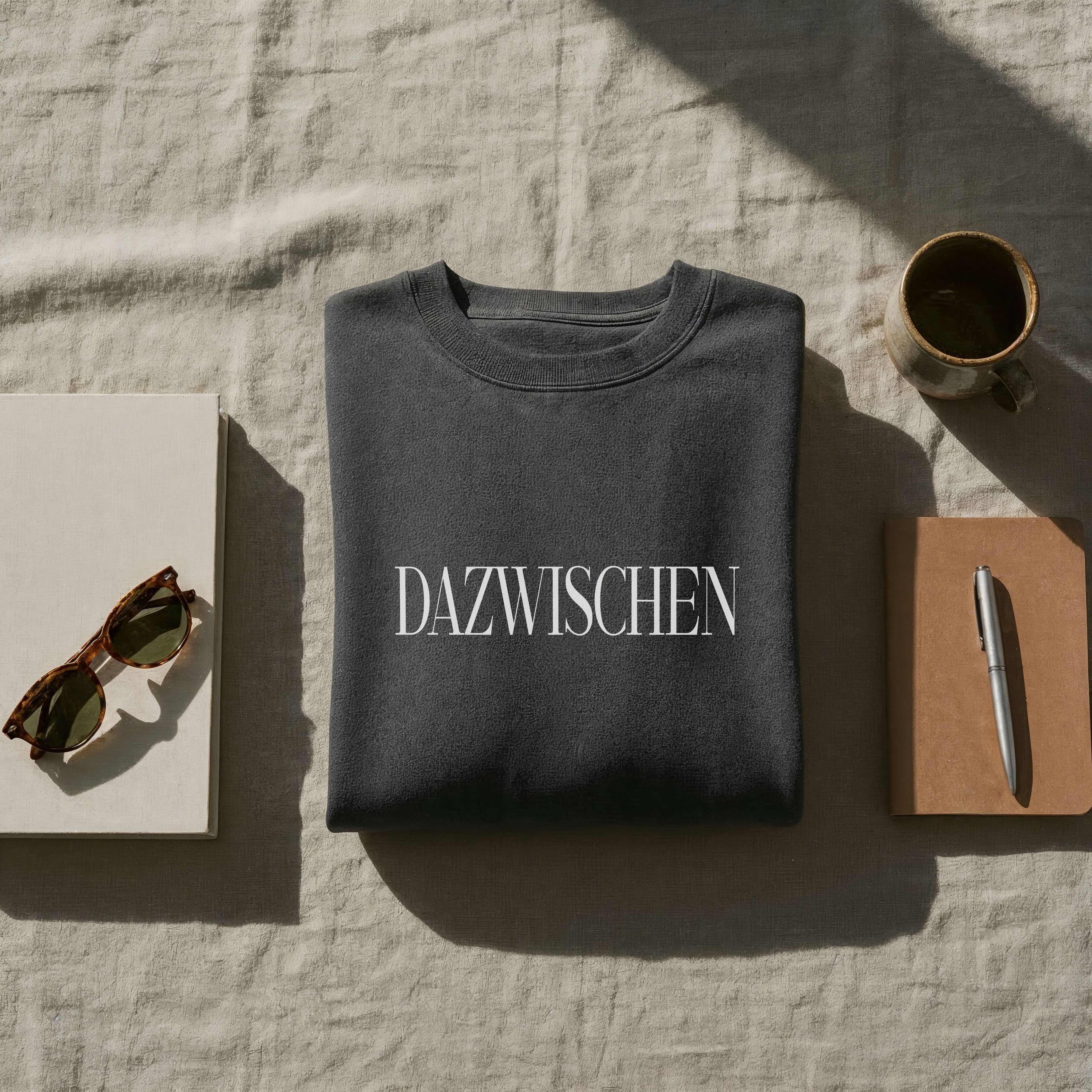 DAZWISCHEN - Statement Sweatshirt